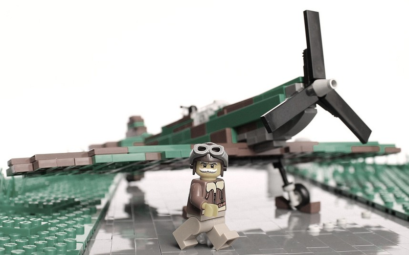 Illustration for article titled Blimey! An Epic History of Britain As Shown Through Lego